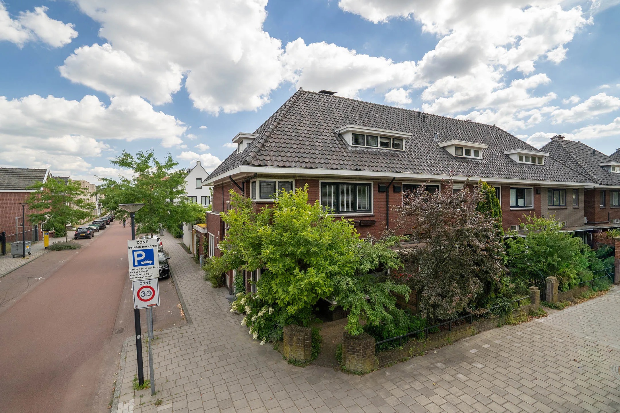 Hoekwoning Boddenkampsingel 112 in Enschede