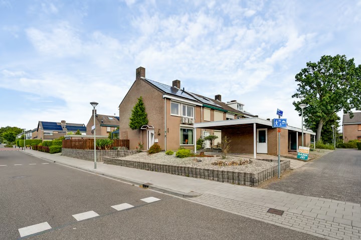 Hoekwoning Kasteel Daelenbroeckstraat 45 in Roermond