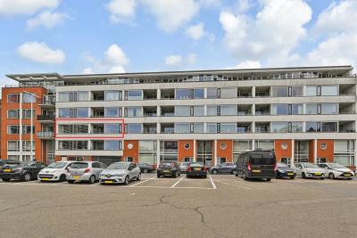 Portiekflat Treilerweg 4 B in Den Haag