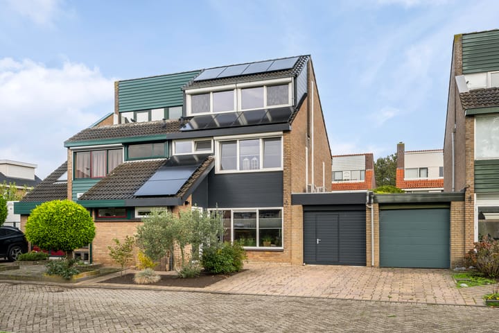 Eengezinswoning, geschakelde 2-onder-1-kapwoning Mossellaan 43 in Tholen