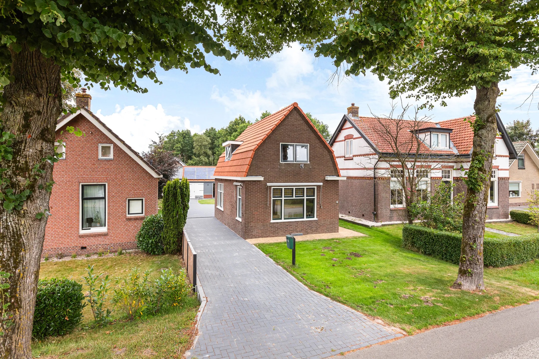 Vrijstaande woning Aengwirderweg 201 in Luinjeberd