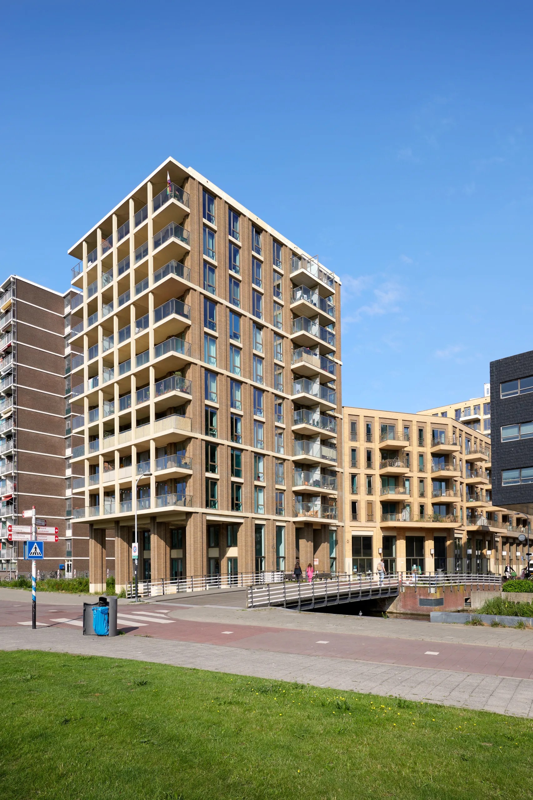 Bovenwoning Buikslotermeerplein 1904 in Amsterdam
