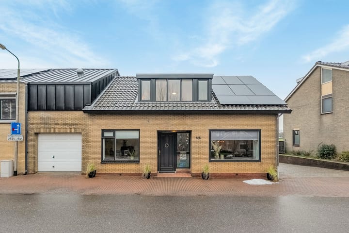 Vrijstaande woning (dijkwoning) Voordijk 518 in Barendrecht
