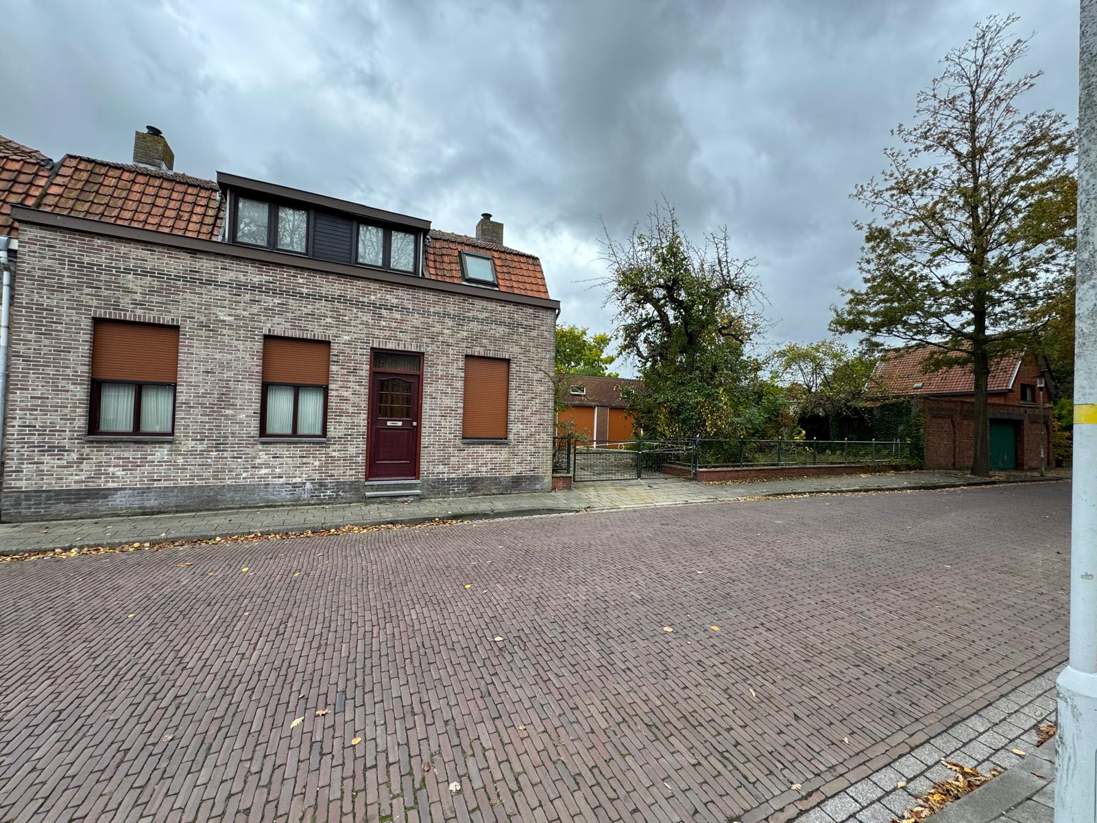 Eengezinswoning, vrijstaande woning Westdam 1 Sas van Gent