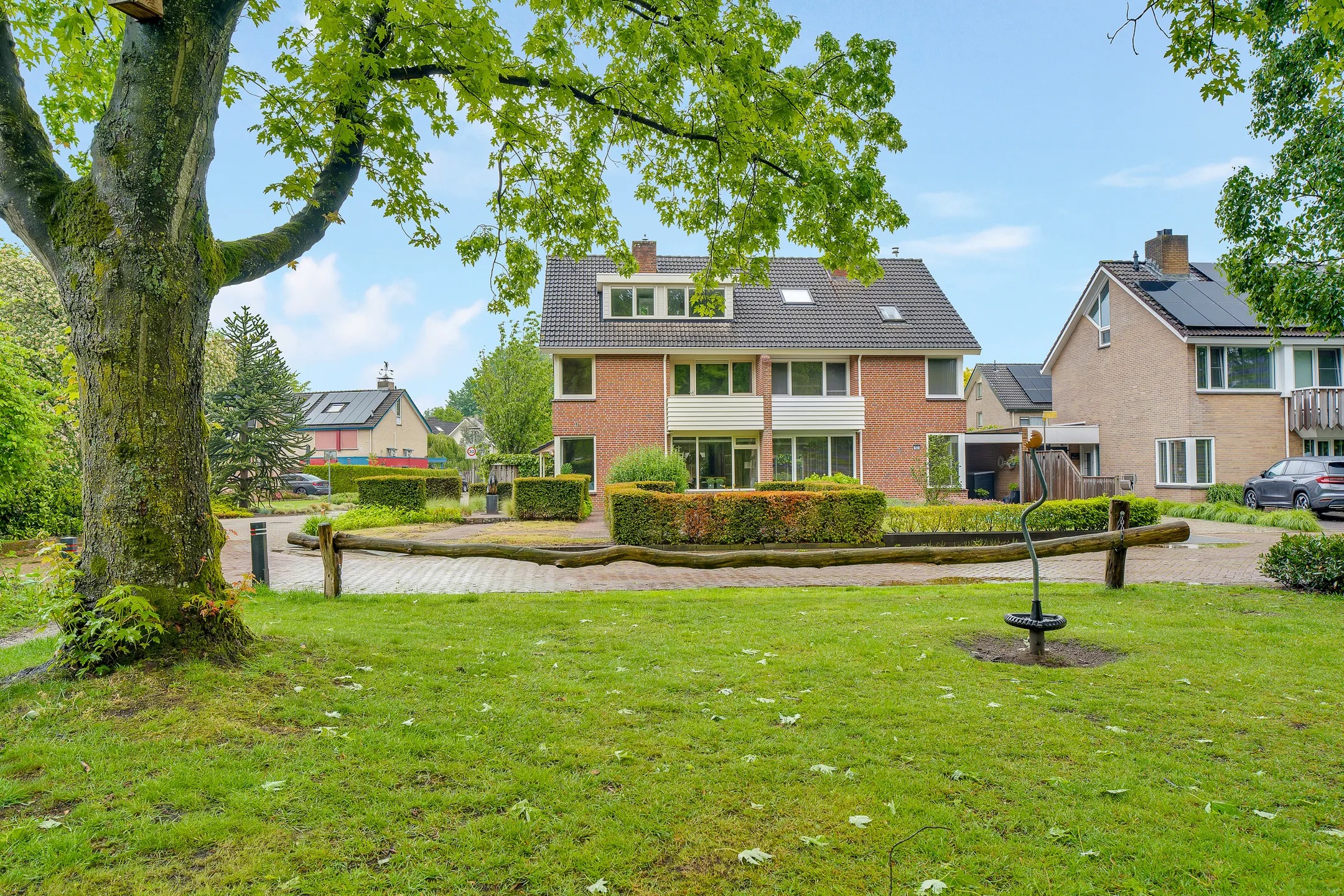 2-onder-1-kapwoning Rossinistraat 131 in Nijverdal