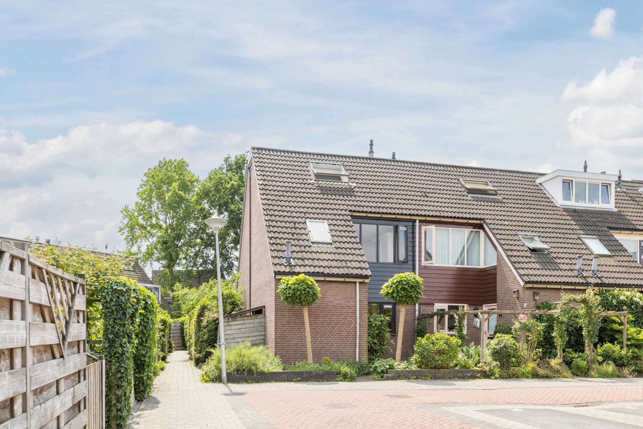 Hoekwoning Zonnedauw 26 in Reeuwijk