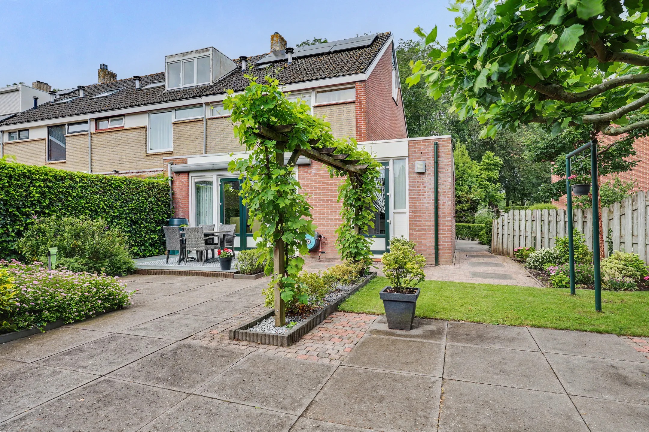 Hoekwoning Sterrenlaan 75 in Puttershoek