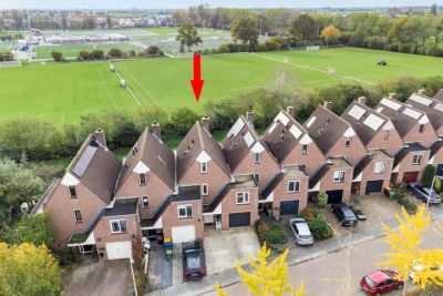Eengezinswoning, geschakelde woning Talingweide 73 in IJsselstein