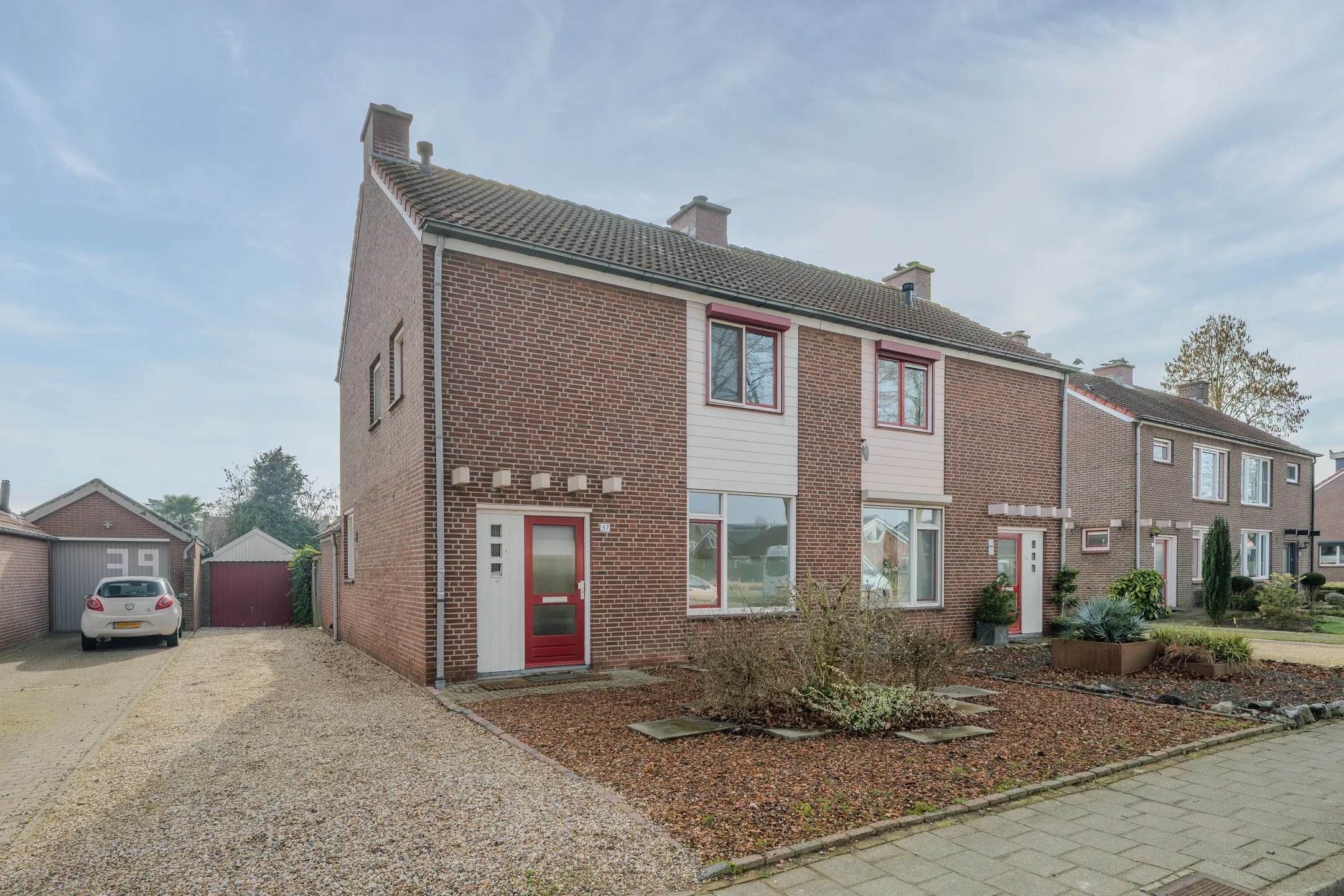 2-onder-1-kapwoning Schijfweg-Zuid 37 in Kessel