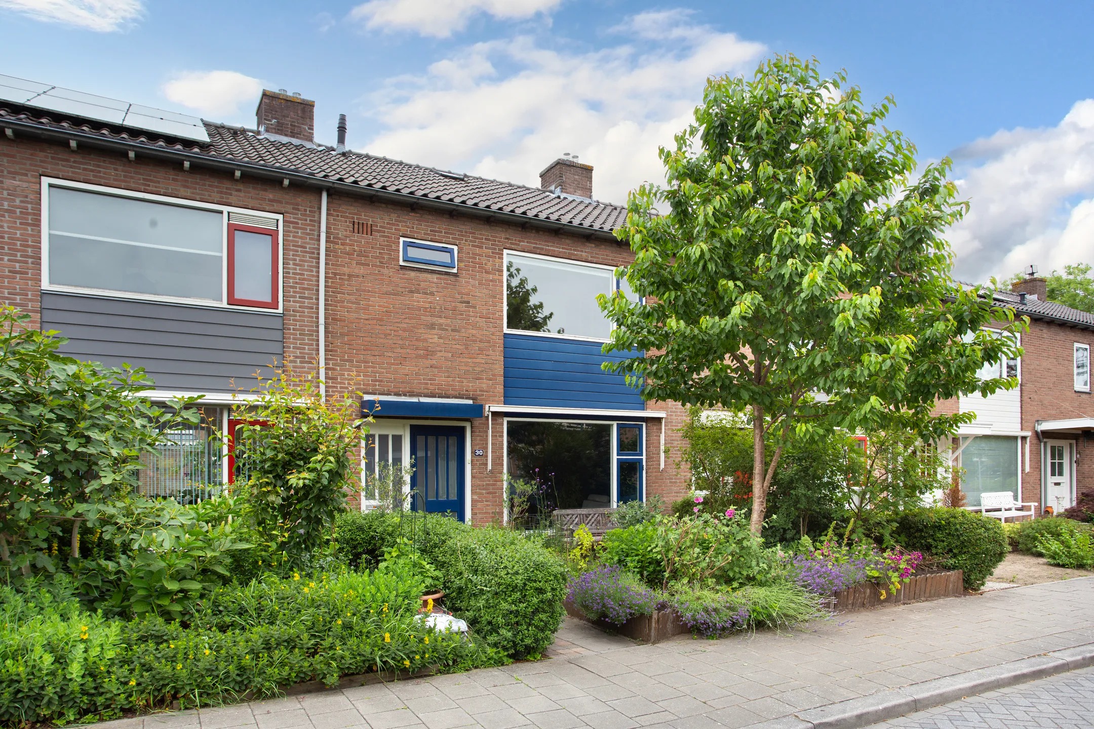 Tussenwoning Admiraal Helfrichstraat 30 in De Meern