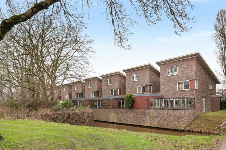 Eengezinswoning, geschakelde woning Koningsvaren 22 Soest