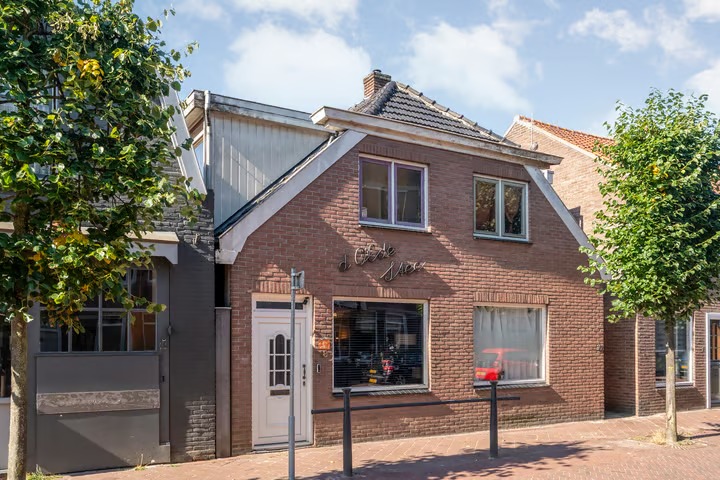 2-onder-1-kapwoning Oosterstraat 18 in Coevorden