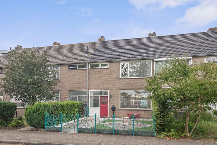 Tussenwoning Beethovenhof 148 Terneuzen
