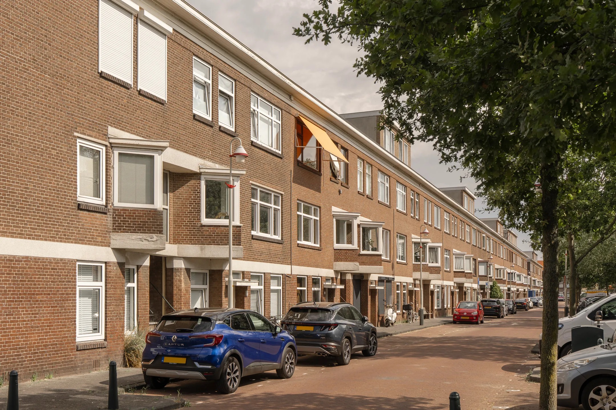 Portiekwoning Tholensestraat 125 in Den Haag