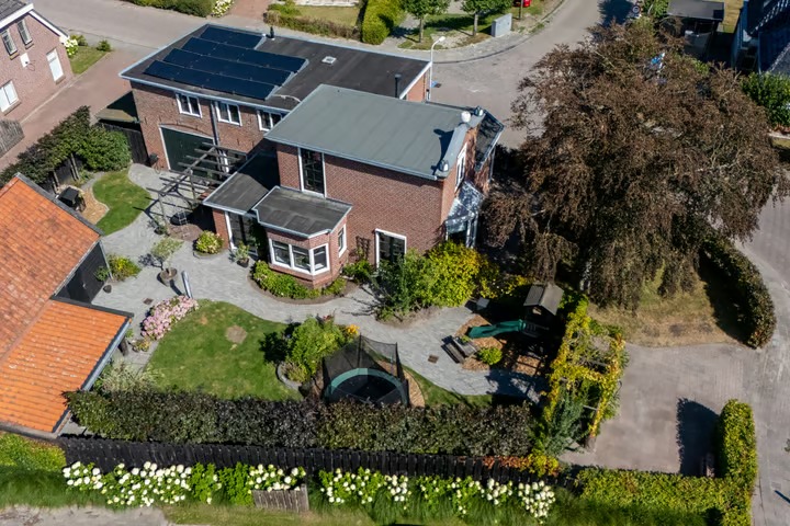 Vrijstaande woning H.G. van der Veenstrjitte 2 in Driezum
