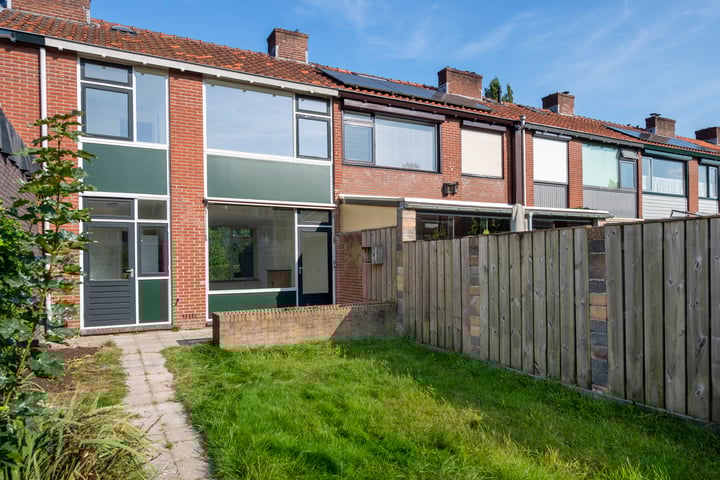 Eengezinswoning, tussenwoning Parallelweg 84 Rheden