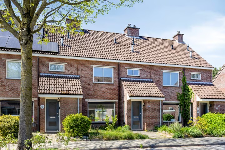 Tussenwoning Weerselosestraat 287 in Borne
