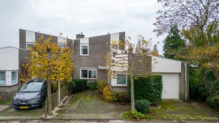 Geschakelde 2-onder-1-kapwoning Peperstraat 1 Voorhout