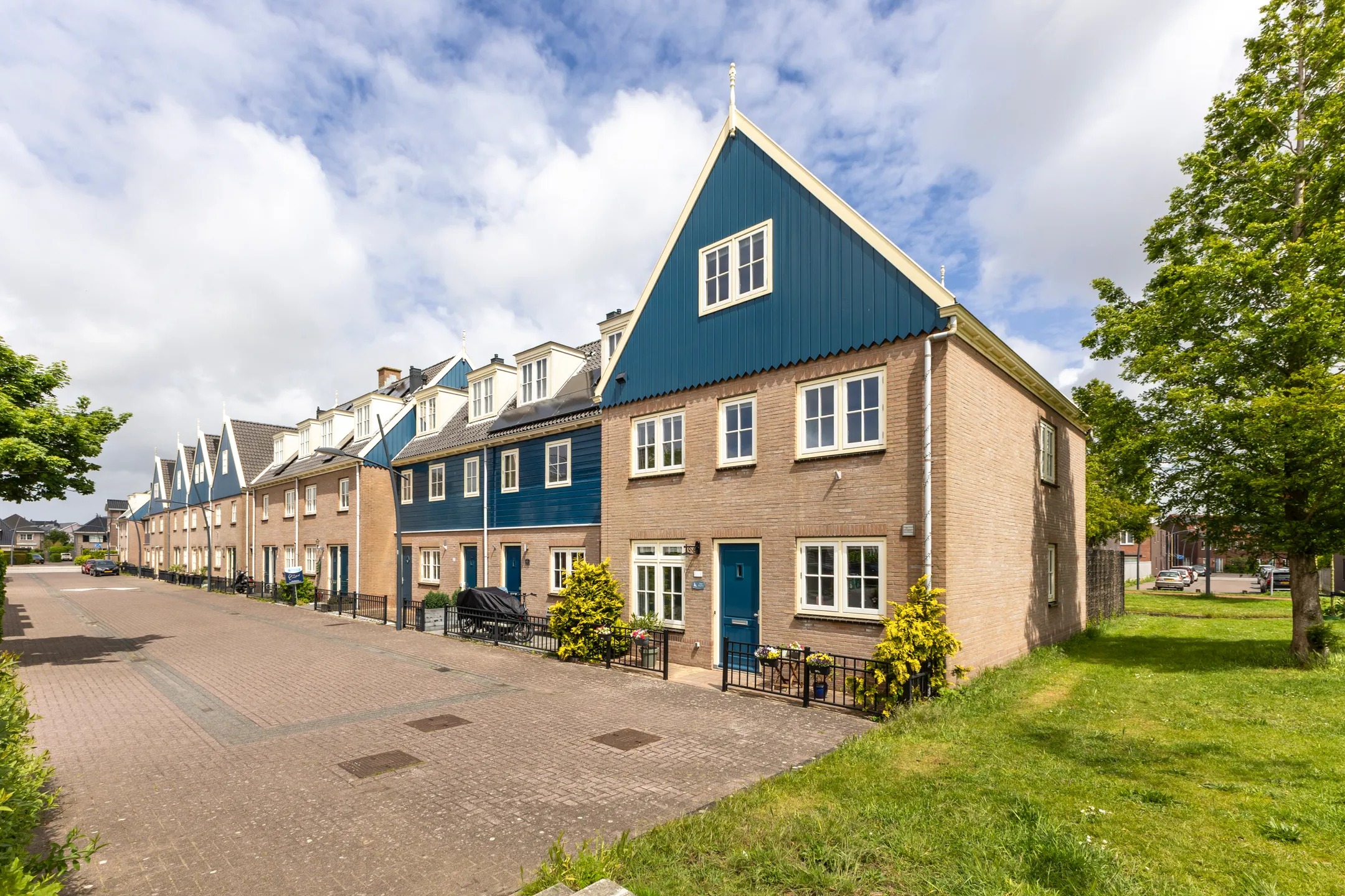 Hoekwoning Boekenbergpark 24 in Assendelft