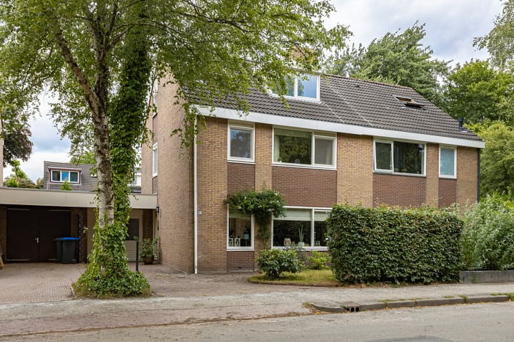 Eengezinswoning, 2-onder-1-kapwoning Klaverlaan 42 in Haren Gn
