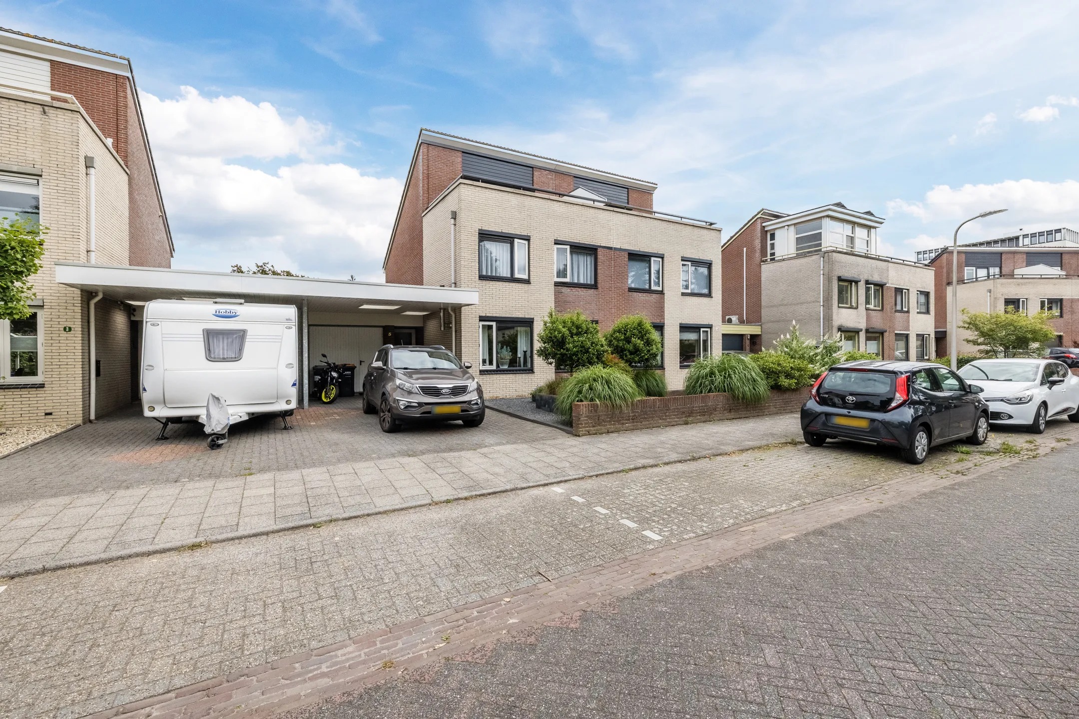 Geschakelde 2-onder-1-kapwoning Merwede 5 in Hoogeveen