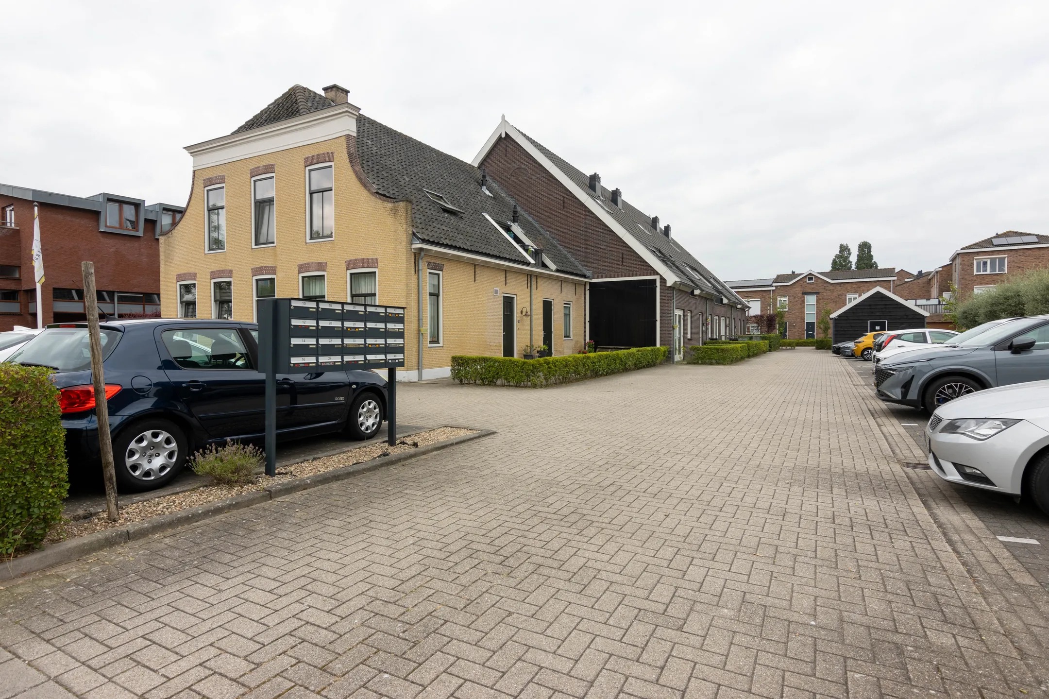 Benedenwoning Stationsstraat 32 in Spijkenisse