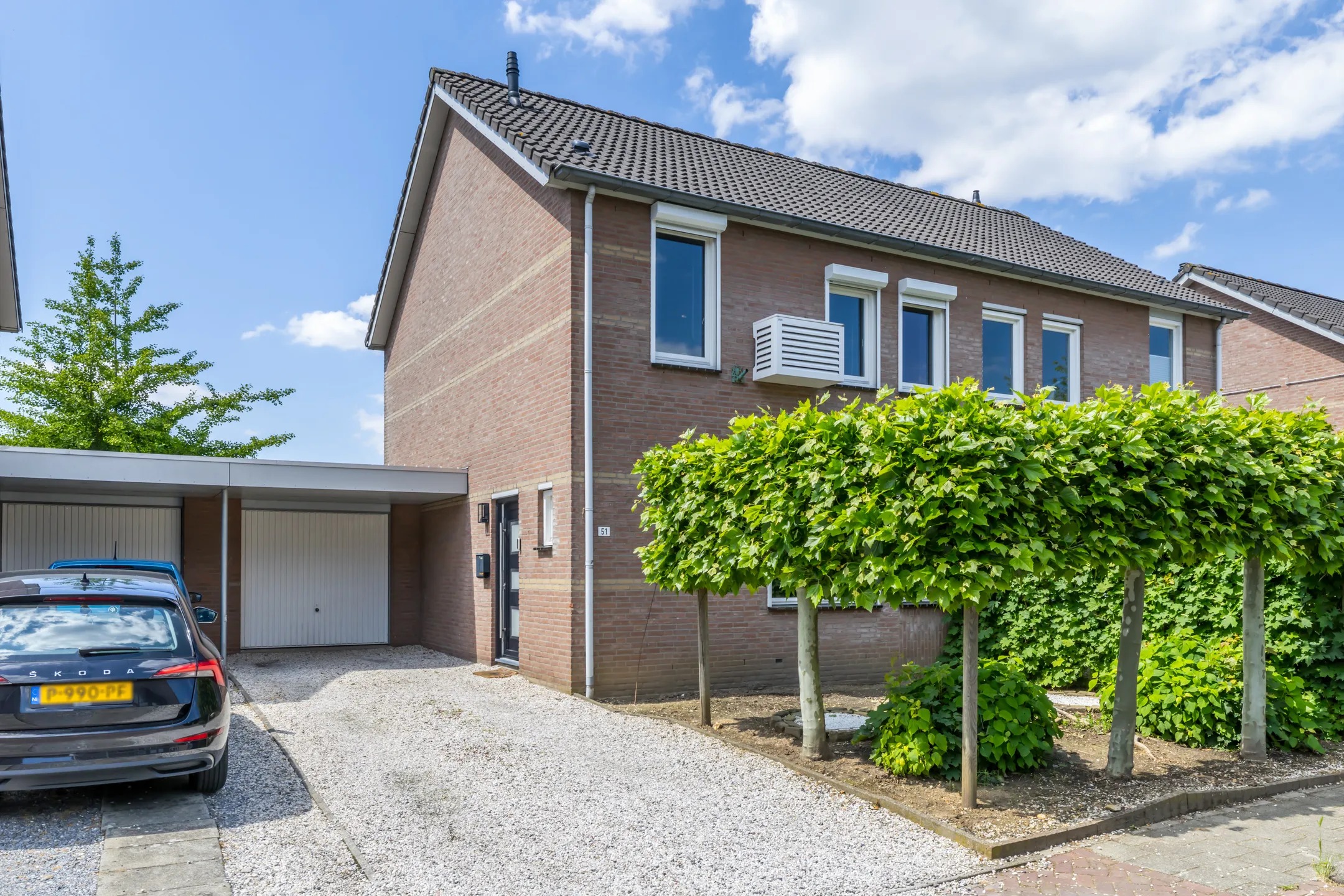 2-onder-1-kapwoning Eglantier 51 in Brunssum