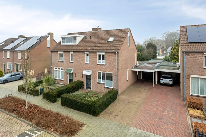 Geschakelde 2-onder-1-kapwoning Soeterstraat 25 in Reek