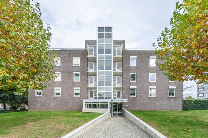 Portiekflat (appartement) Thalesstraat 21 in Brunssum