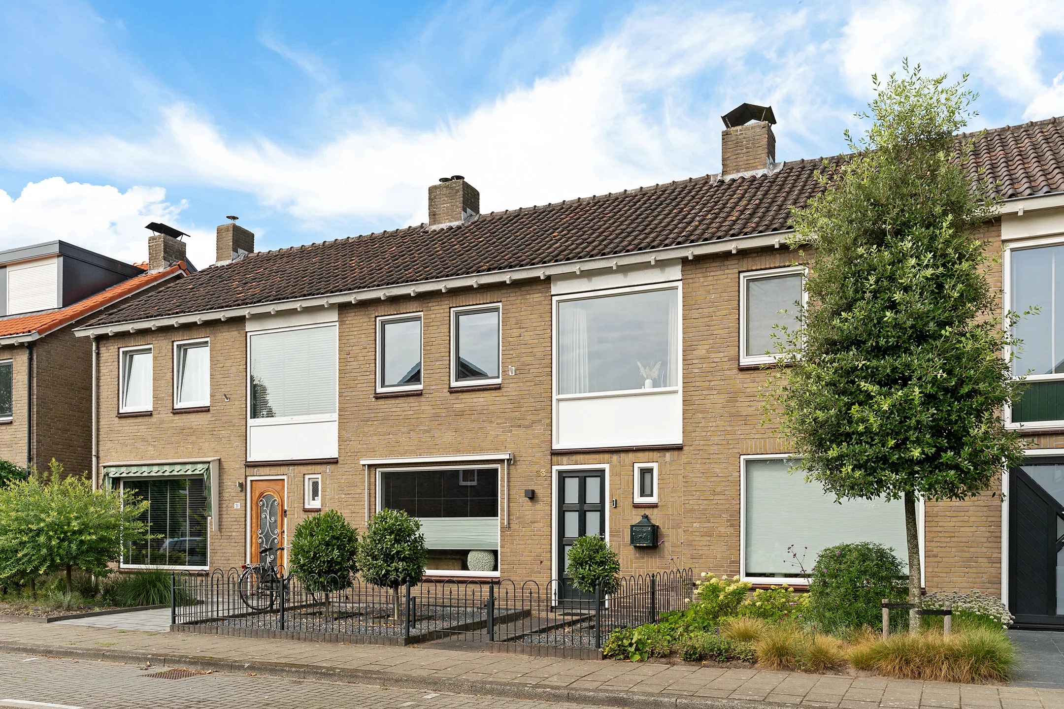 Tussenwoning P.A. van Deldenstraat 33 in Enschede