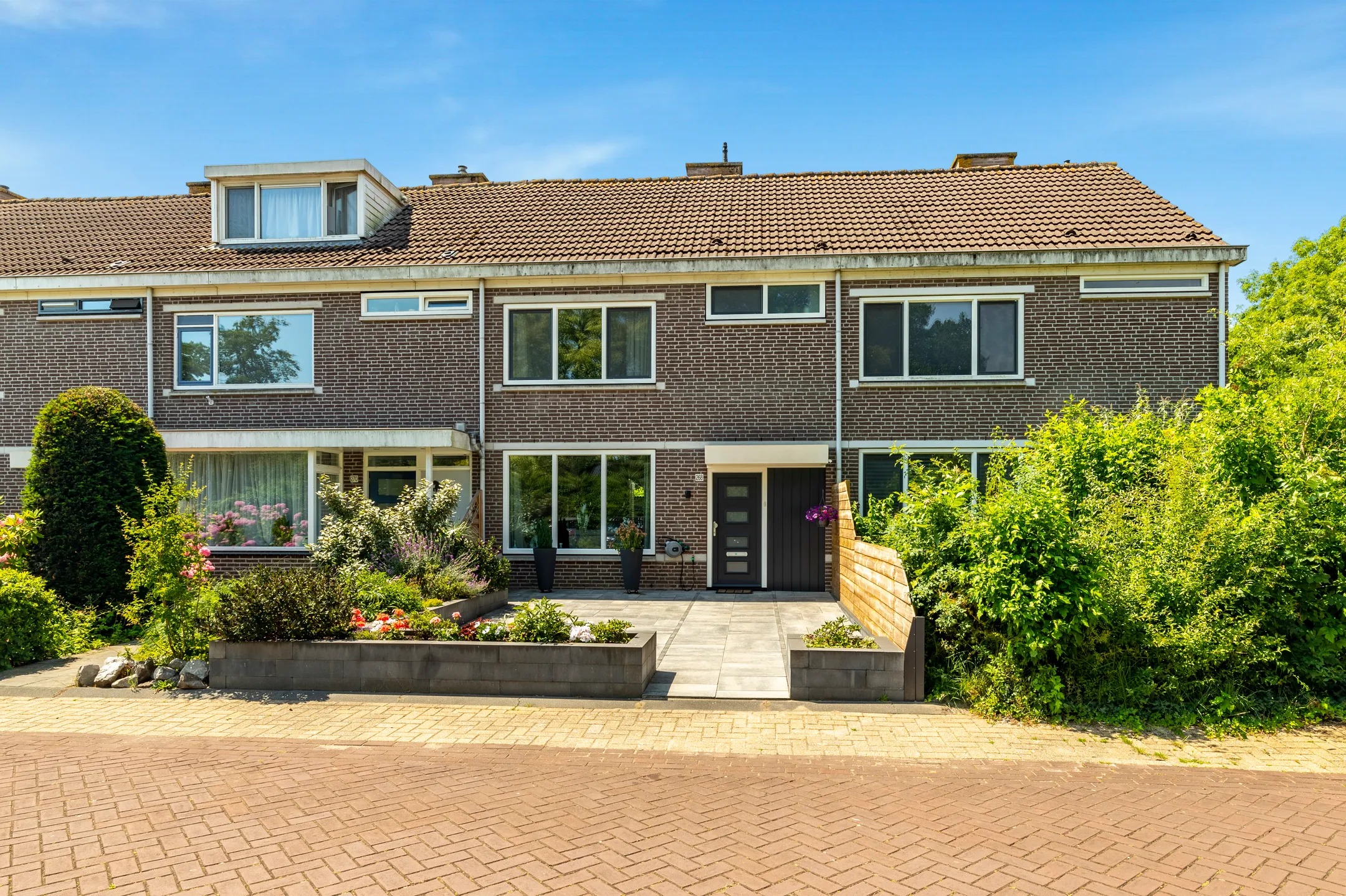 Tussenwoning Jean Monnetstraat 268 in Heemskerk