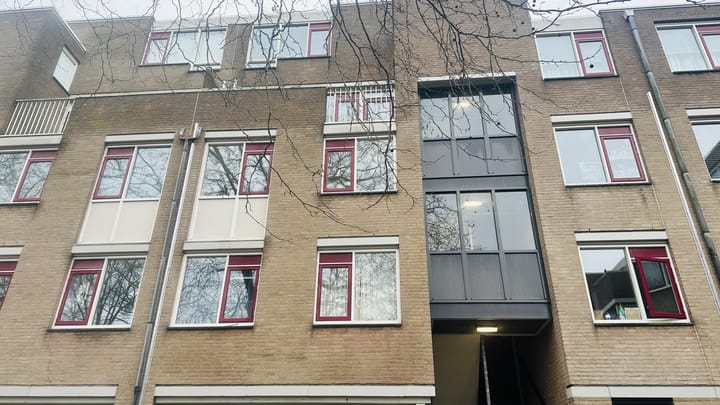 Portiekflat Oostblok 213 in Delft
