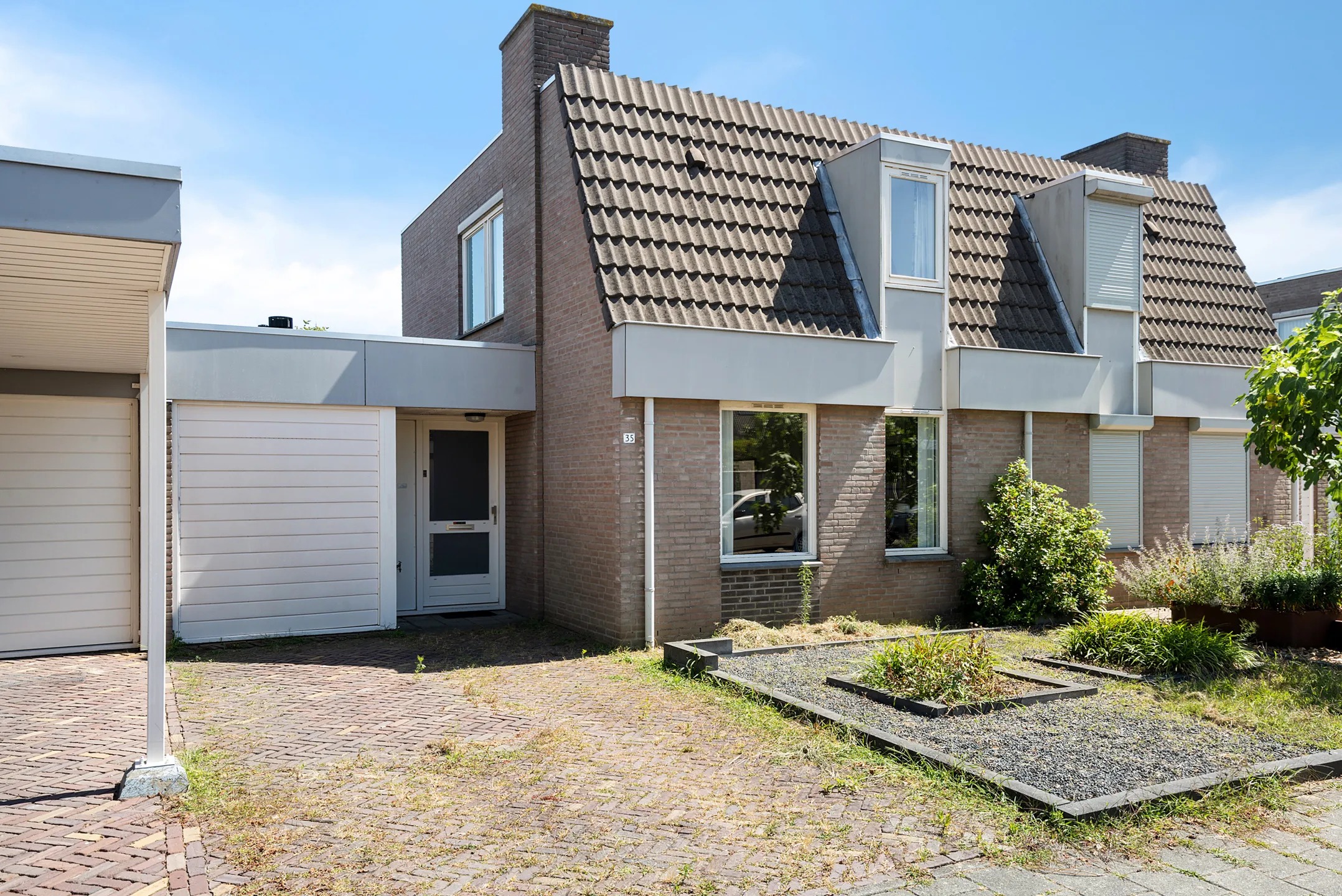 Geschakelde 2-onder-1-kapwoning (semi-bungalow) Dijkstoel 35 in Oss