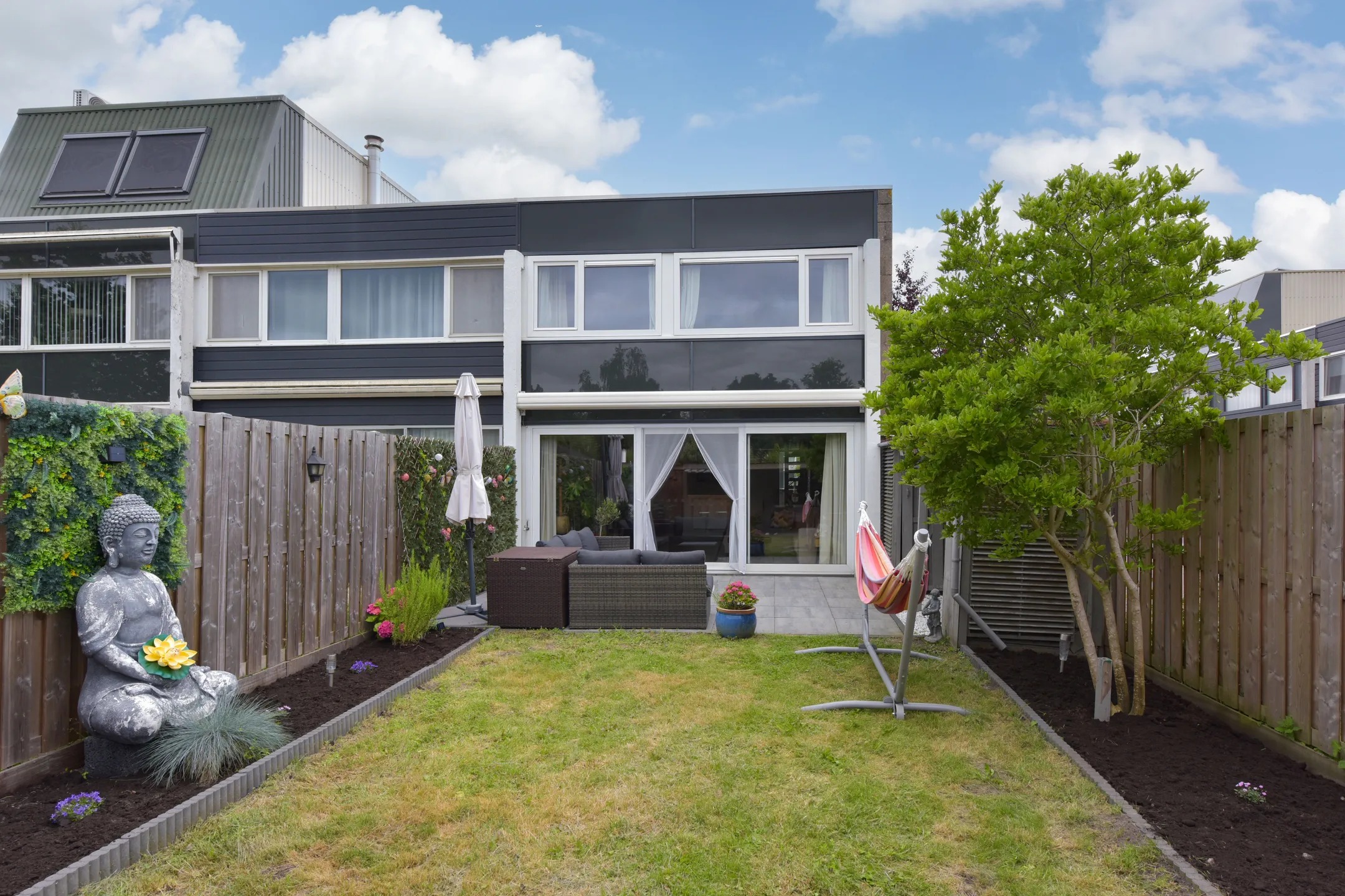 Hoekwoning Aetsveld 43 in Vinkeveen