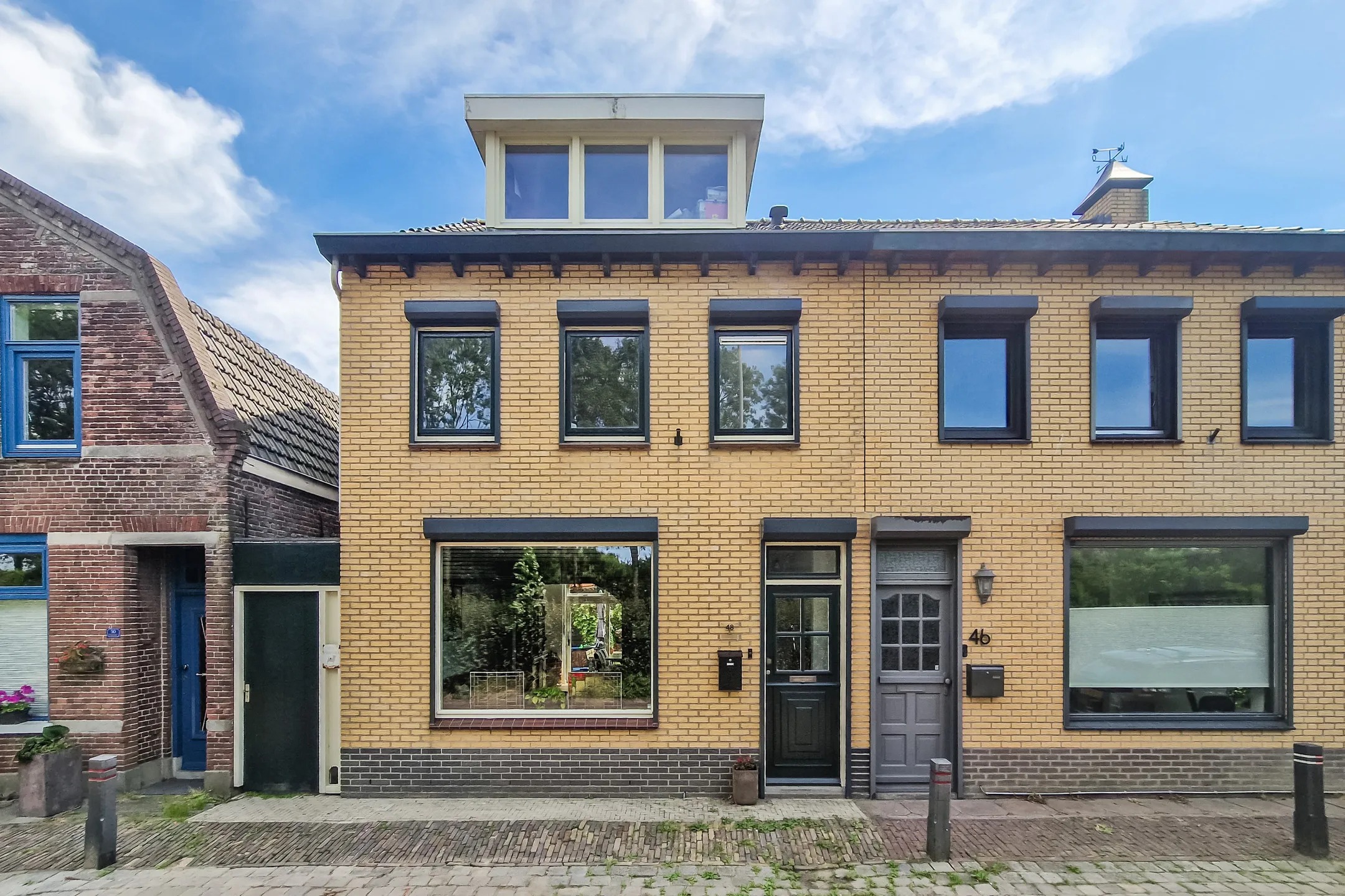 2-onder-1-kapwoning Wethouder Trompersstraat 48 in Langeweg