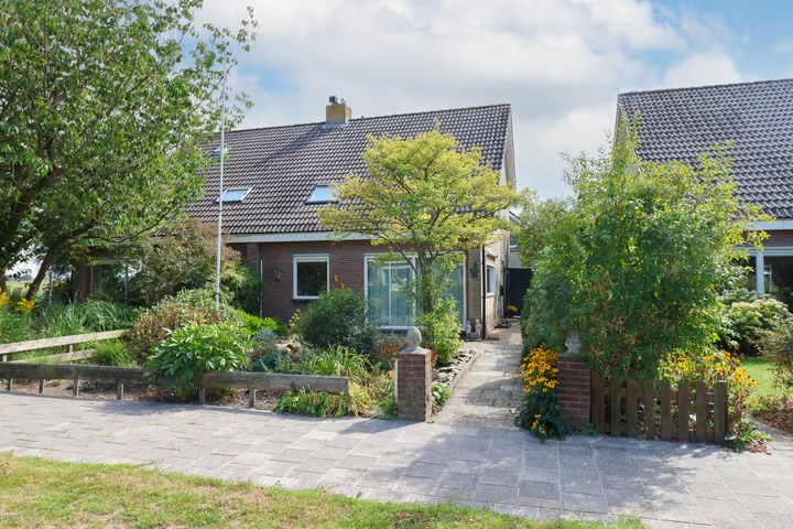 2-onder-1-kapwoning Galeihof 5 in Harlingen