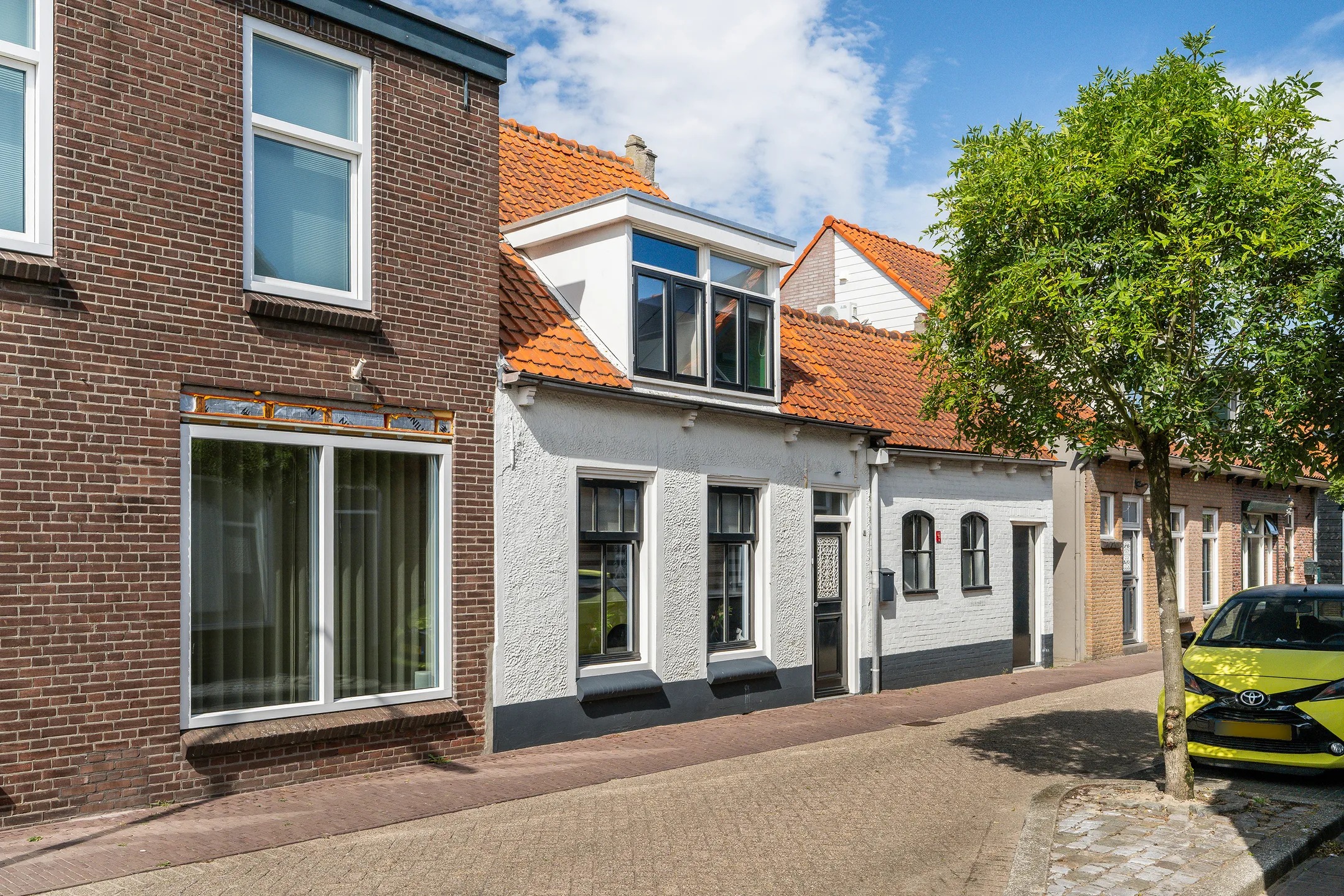 Hoekwoning Nieuwstraat 16 in Sint-Annaland