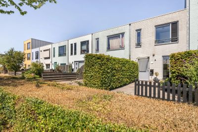 Tussenwoning Pa Pinkelmanstraat 17 in Almere