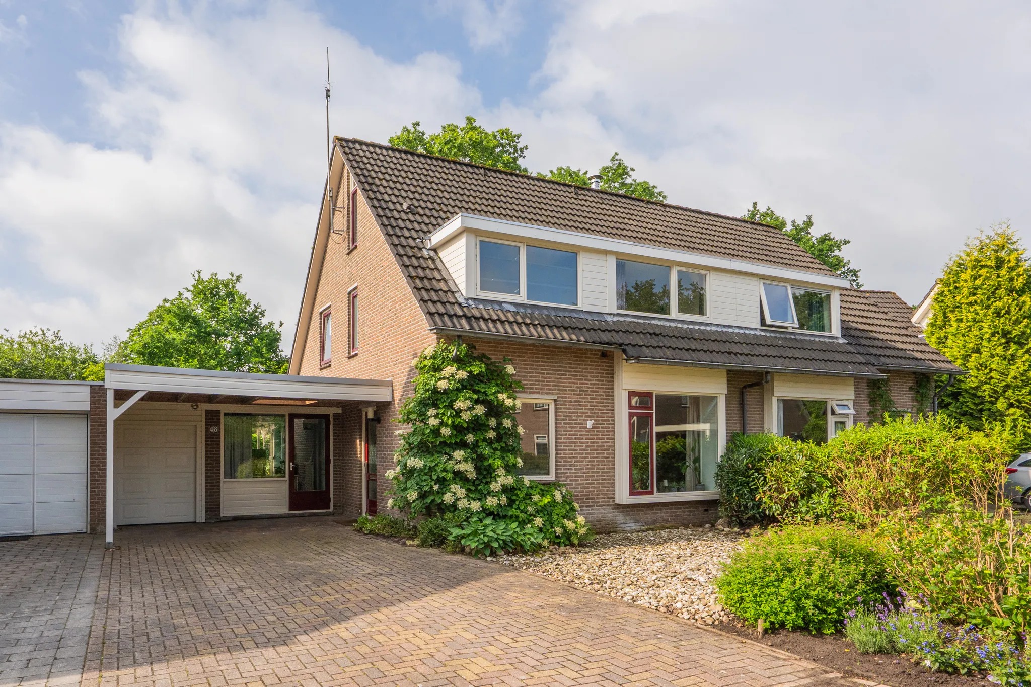 2-onder-1-kapwoning Volmachten 48 in Vries