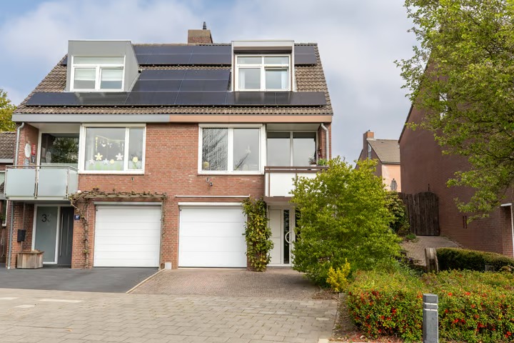 2-onder-1-kapwoning (split-level woning) Parallelweg 35 in Valkenburg