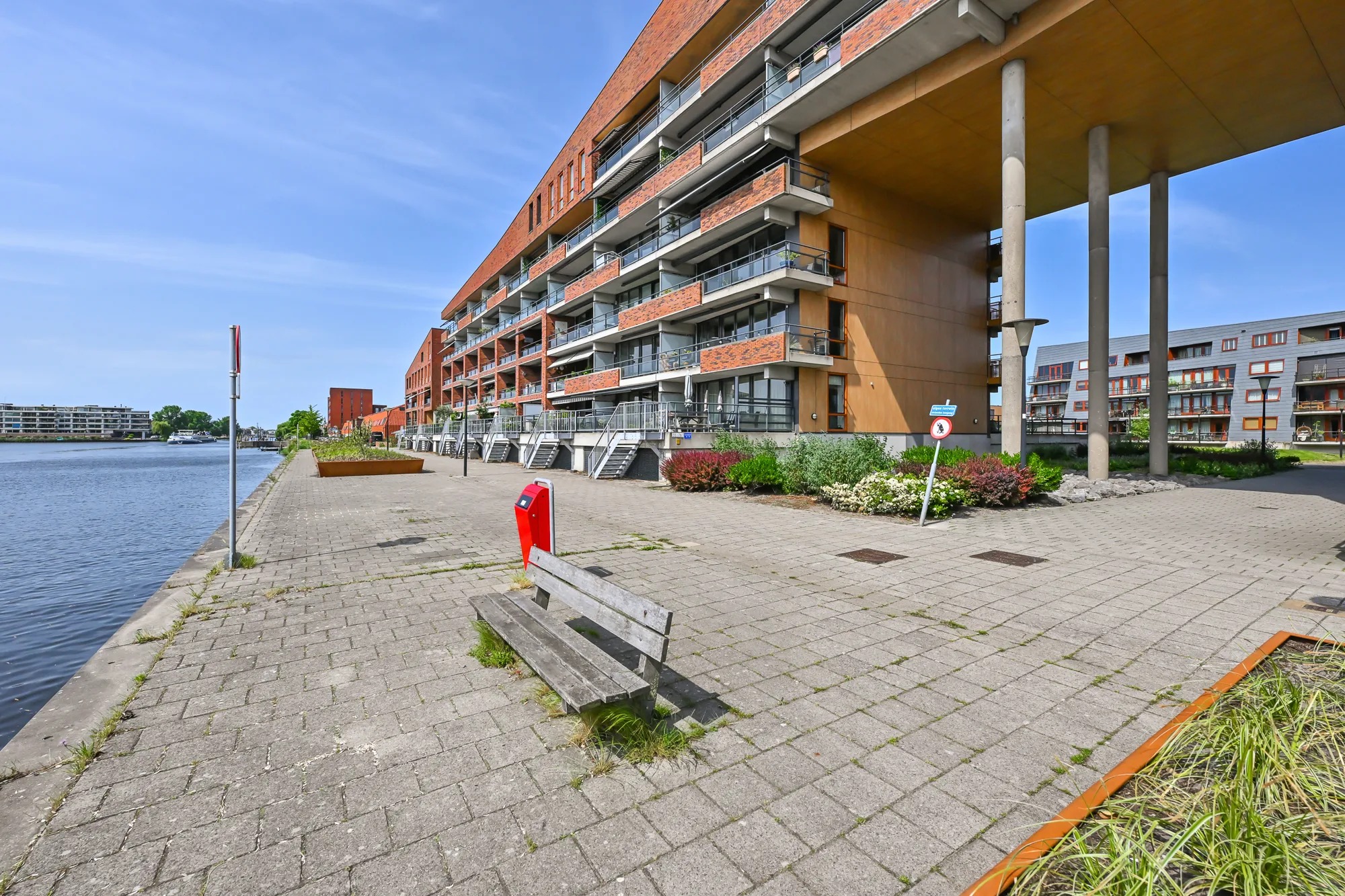 Galerijflat Conradwerf 69 in Zaandam