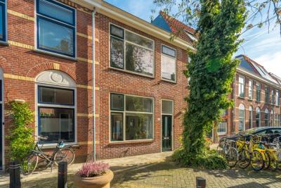 Eengezinswoning, tussenwoning Lombokstraat 16 in Utrecht
