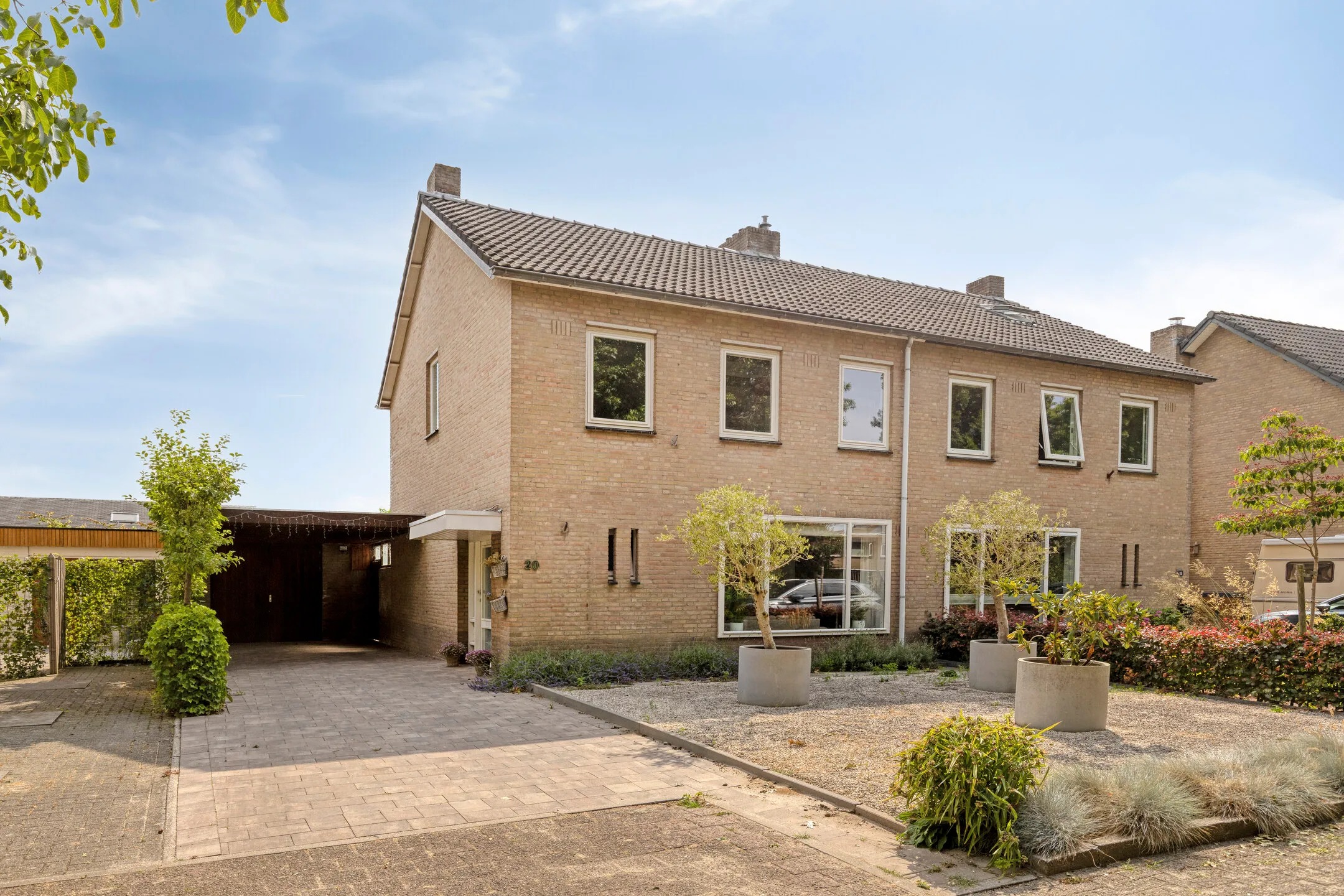 2-onder-1-kapwoning van Rechterenlaan 20 in Grave