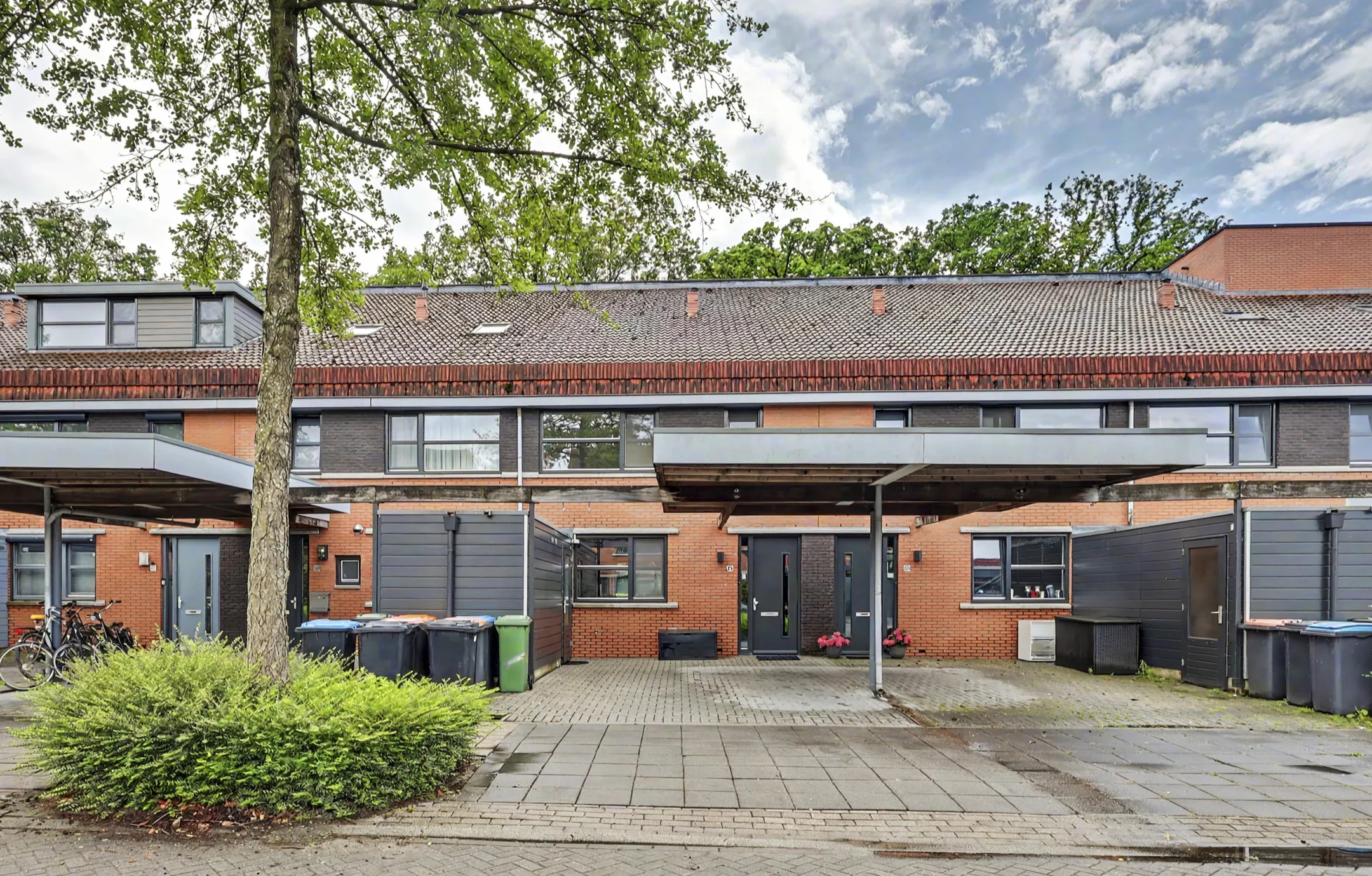 Tussenwoning Bosbeekjuffer 61 in Enschede