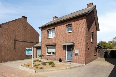 Eengezinswoning, geschakelde woning Dalestraat 40 in Banholt