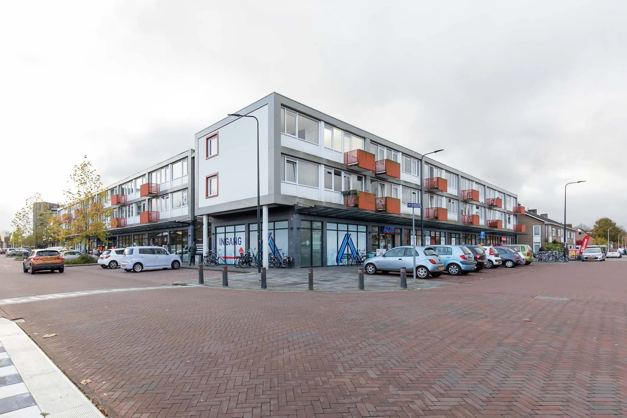 Galerijflat Wethouder Nijhuisstraat 170 in Enschede