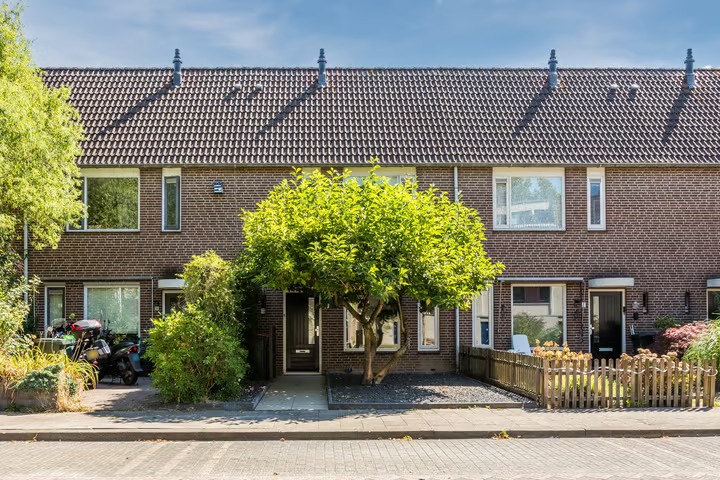 Tussenwoning Van den Tyverbelt 8 in Zwolle