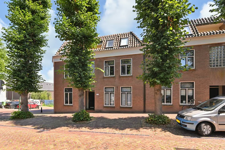 Portiekflat Raadhuisstraat 27 in Bergambacht