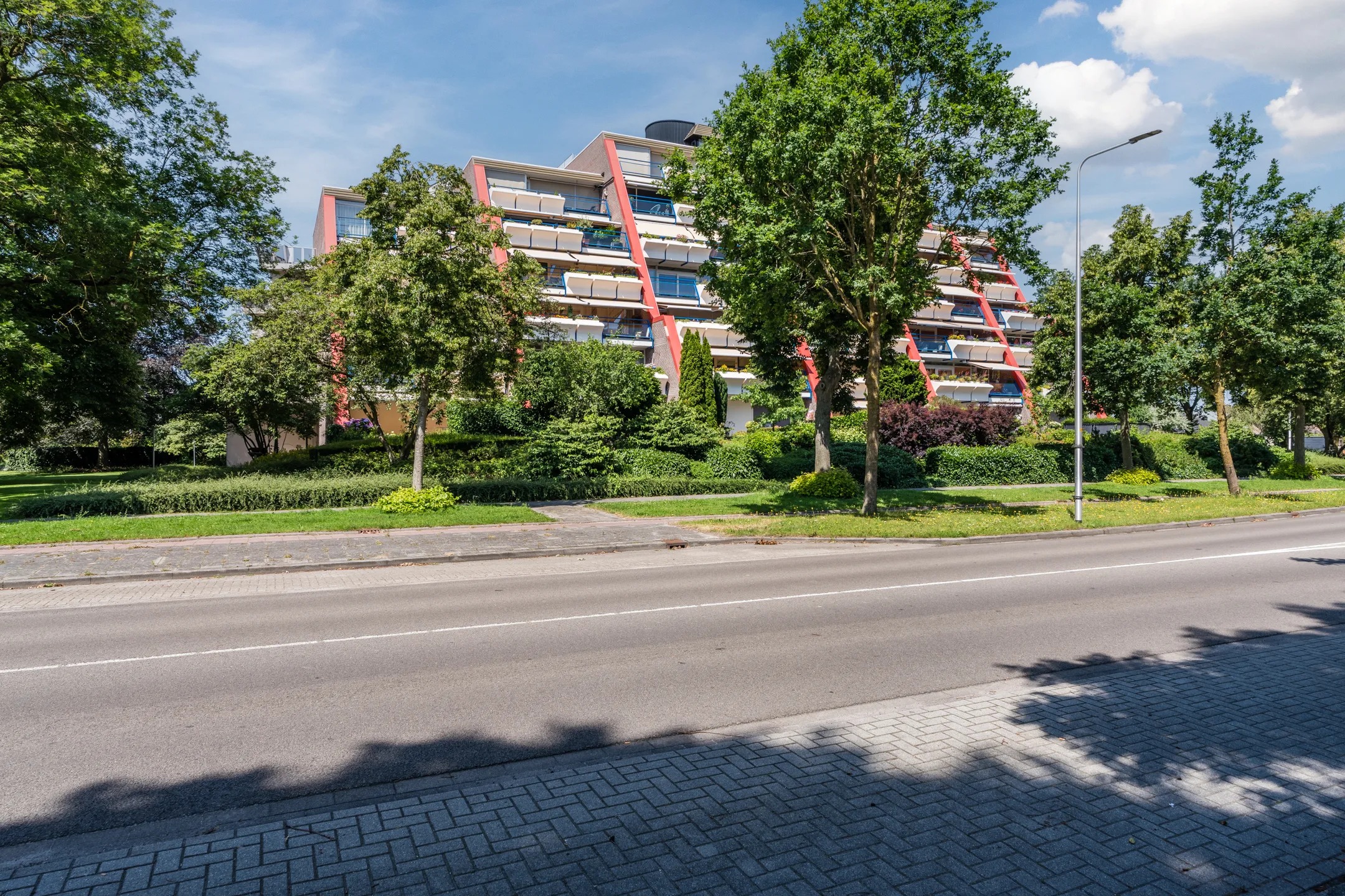 Galerijflat Alteveerstraat 184 in Hoogeveen