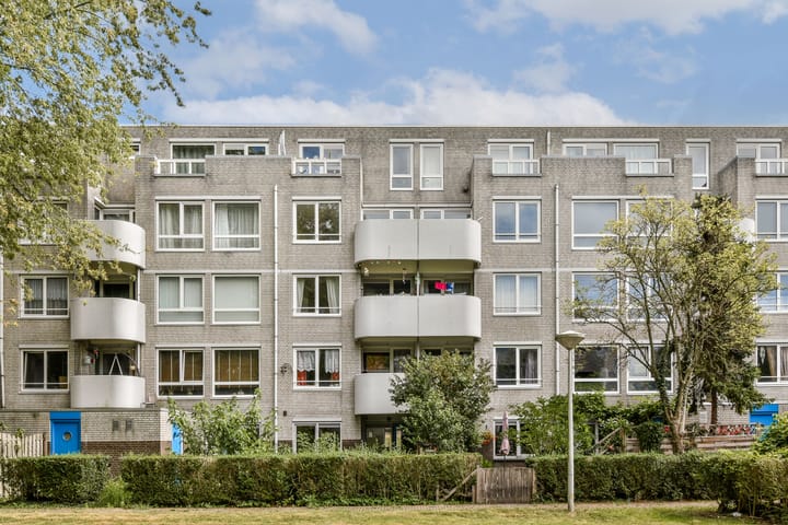 Bovenwoning (appartement) Bernard Shawsingel 140 Amsterdam